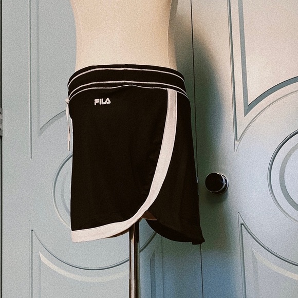 Fila Skirt With Attached Shorts. - Picture 3 of 8